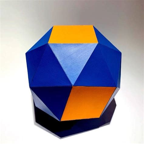 Investigación Geométrico Del Hexaedro Romo Desarrollado En El Año 2002