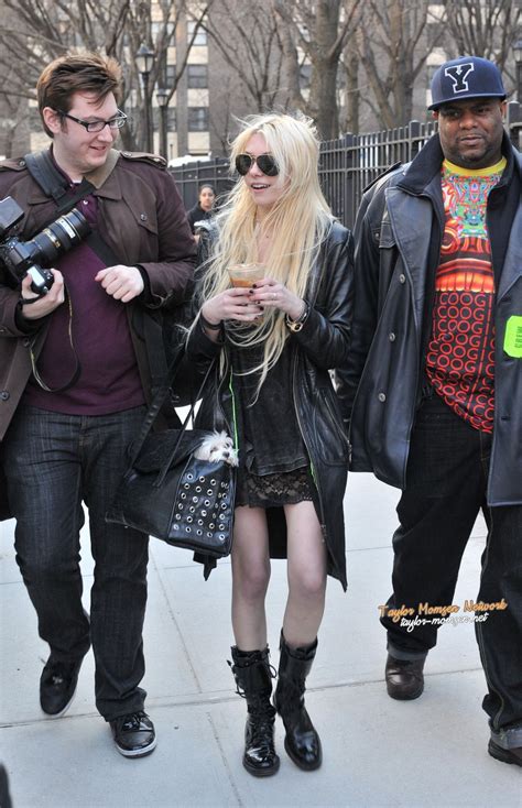 March 8 On The Set Of Gossip Girl In Nyc Jenny And