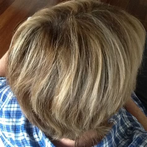 De plus en plus de personnes y ont recours pour des raisons multiples. Quelle Coloration Pour Cheveux Blancs : Comment prendre ...