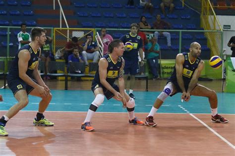 O esporte brasileiro jamais teve um treinador como bernardinho. Brasil faz amistoso de vôlei masculino neste sábado contra ...