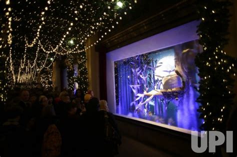 Unveiling Of The Lord And Taylor Nyc 2016 Holiday Windows Photos All