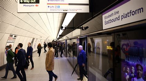 Eager London Riders Get Up Early For Elizabeth Lines Debut The New