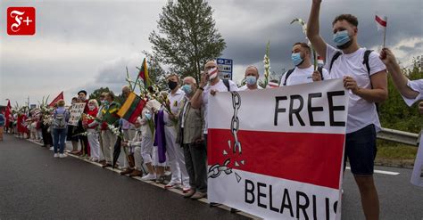 Belarus, officially the republic of belarus, is a landlocked country in eastern europe. Krise in Belarus: Litauen bietet Lukaschenka die Stirn