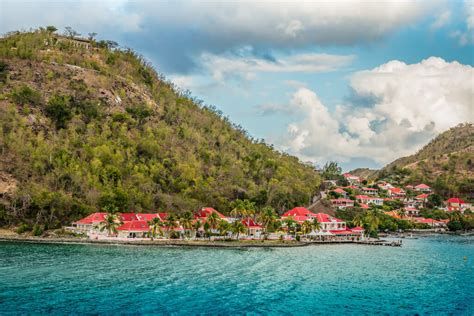 It is geographically positioned both in the northern and western hemispheres of the earth. Best Things to Do in Guadeloupe, French Antilles - France Bucket List