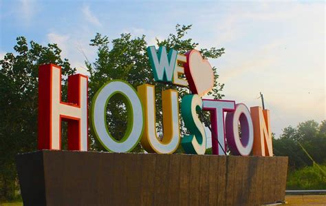 We Love Houston Sign Gets New Home Khou Com