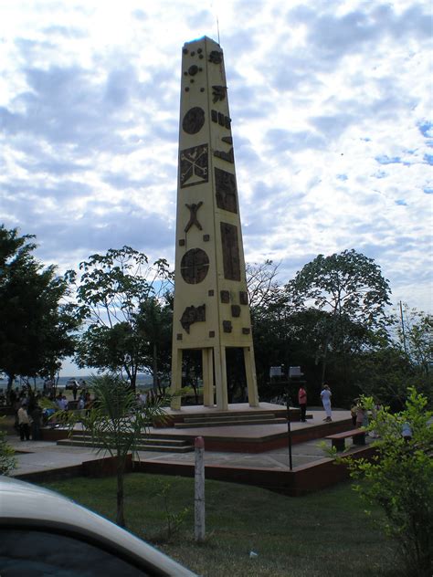 El obelisco de maracay también conocido como redoma del obelisco u obelisco de san jacinto por el lugar donde se ubica, es el nombre que recibe un monumento localizado entre la. Obelisco De Maracay Para Colorear / Siluetas de ciudades a ...