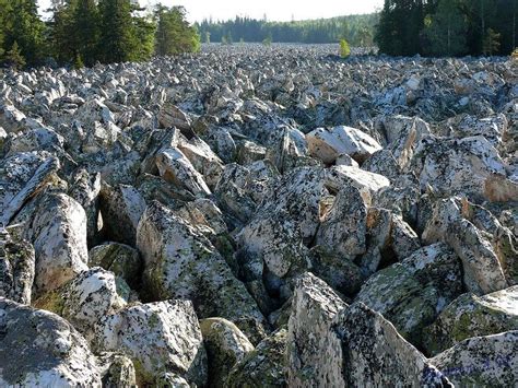 Big Stone River Russia Amusing Planet