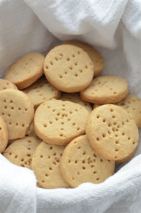 5 Ingredient Almond Maple Shortbread Cookies ⋆ 100 Days Of Real Food