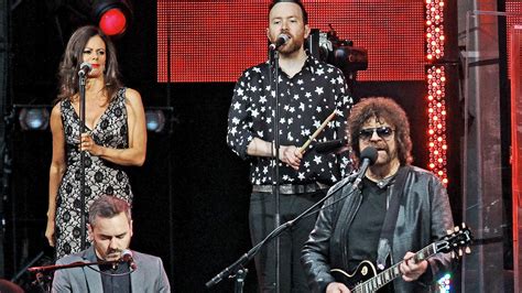 Pop Review Jeff Lynnes Elo At Wembley Stadium Times2