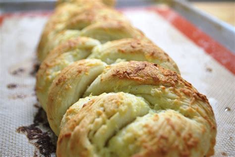 Braided Garlic Bread Savoryreviews