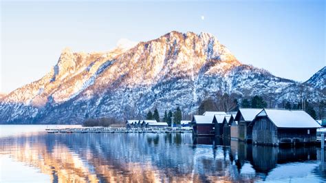 Download Wallpaper 3840x2160 Mountain Snow Lake Houses Reflection