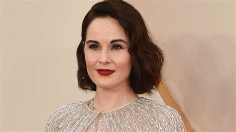 Michelle Dockery Weds A Look Inside Her Downton Abbey Weddings Compared To Real Life Big Day