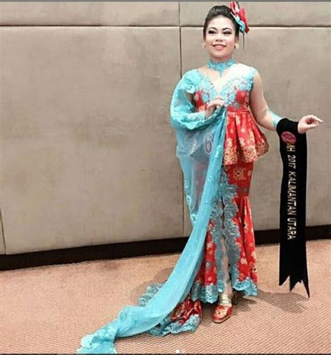 Facebook is showing information to help you better understand the purpose of a page. Gambar Rumah Adat di Indonesia: Gambar Baju Fashion Show ...