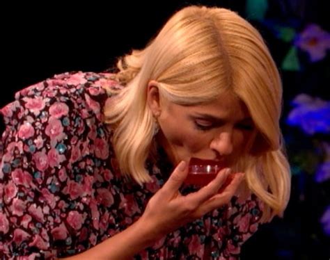 Holly Willoughby And John Barrowman Shock By Spitting Jelly In To Each