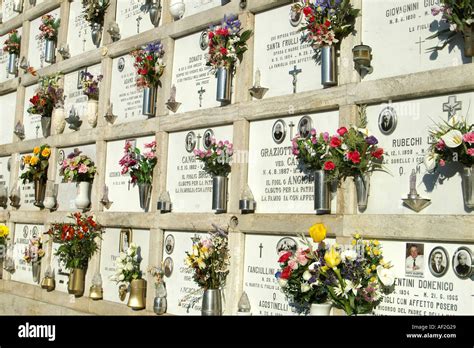 Italian Cemetery With Wall Graves Stock Photo Alamy