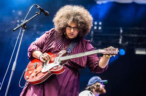 A few of the woc in the music industry. Alabama Shakes presenta su nuevo álbum "Sound & Color ...