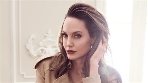 1024x1024 Angelina Jolie Elle 2020 1024x1024 Resolution Hd 4k