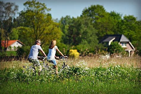 De mooiste routes van de kromme rijnstreek vind je hier! Nieuwe Waterlinie fietsroute - Forten