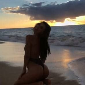 Alexis Ren Nude Leaked Pics And Snapchat Private Porn
