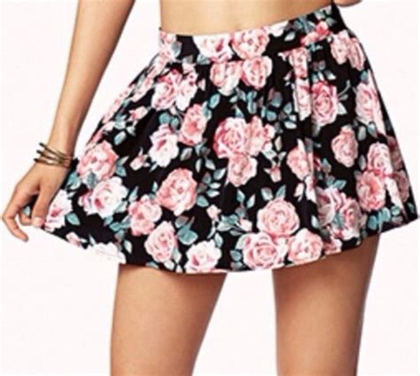 Get The Skirt For 26£ At Topshop Uk Wheretoget Cute Skirts Floral Skater Skirt Cute Fashion