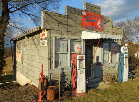 Filler Up With Memories Old Gas Stations Berkeley Springs Gas Station