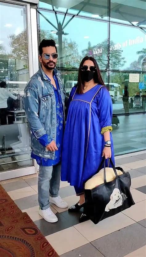 Photo Gallery Neha Dhupia And Husband Angad Bedi Were Spotted At Jaipur Airport