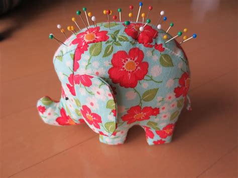 13 Fun Pincushion Patterns Pincushion Patterns Pin Cushions And Facebook