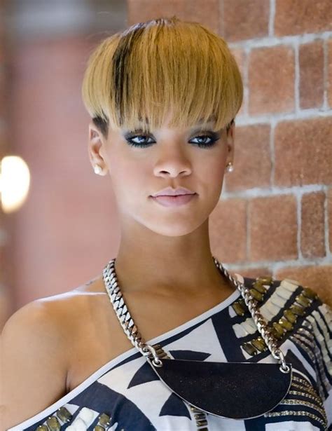 Rihanna Short Straight Bowl Cut Rihanna Mushroom Haircut Styles Weekly