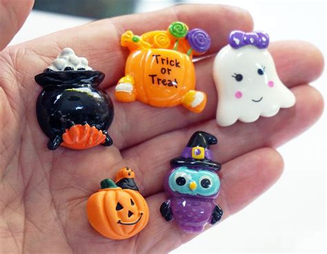 Pin By Emileigh On Emileighs Boards Halloween Beads Polymer Clay