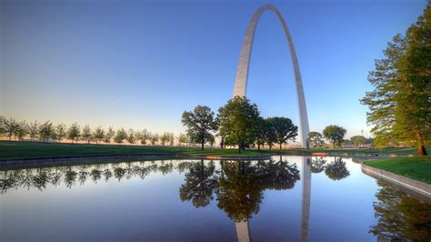 The Gateway Arch Monument In St Louis Missouri Usa Windows