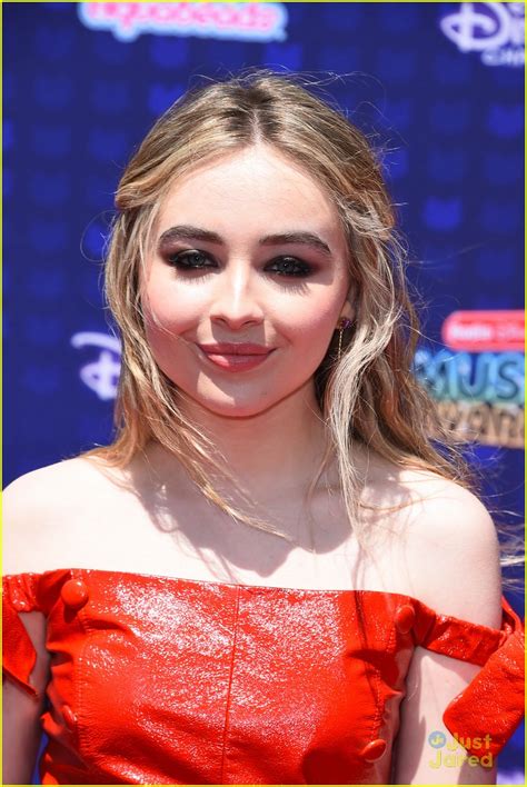 Sabrina Carpenter Is Red Hot In A Red Jumpsuit At Rdmas 2017 Photo