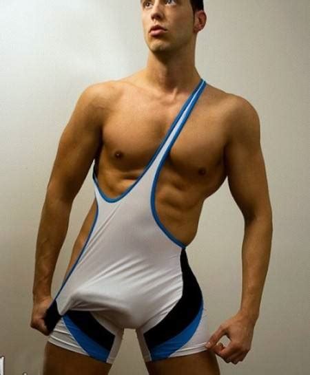 Hot Guy Shows Off His Cock In His Singlet Daily Squirt