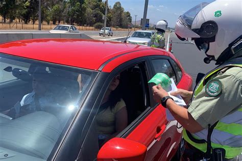 Desde el sábado 20 de marzo a las 5:00 horas, 24 comunas entrarán a cuarentena y ocho volverán a transición. Permiso de Vacaciones: Solo lo pueden solicitar habitantes ...