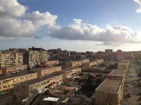 Caasa ha trovato 9735 annunci immobiliari in affitto a napoli. L'edilizia popolare in mano al clan Pesce-Marfella: tre ...