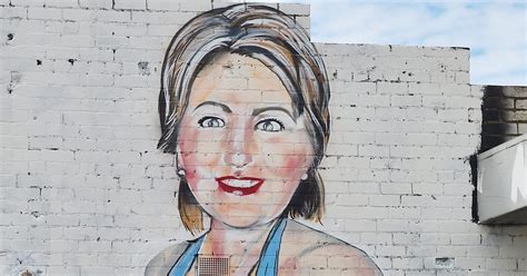 Shockingly This Mural Of Hillary Clinton In A Swimsuit Then A Niqab