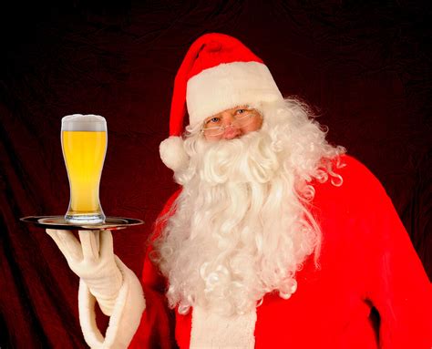 16 Funny Christmas Pictures Of Santa Claus Boozin It Up