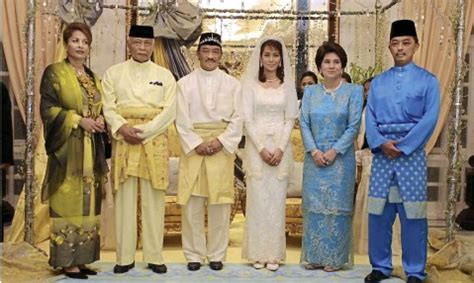 Birth of tengku abdul rahman ibni sultan abu bakar r. Thread Gosip Para Kerabat , Royal,VVIP & Social Climber ...