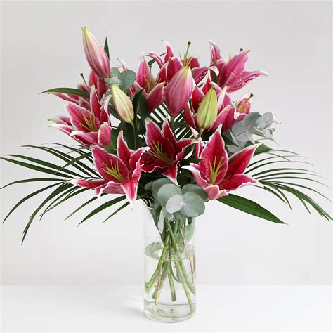 Pink Oriental Lilies This Simple And Elegant Asiatic Lily Bouquet Is