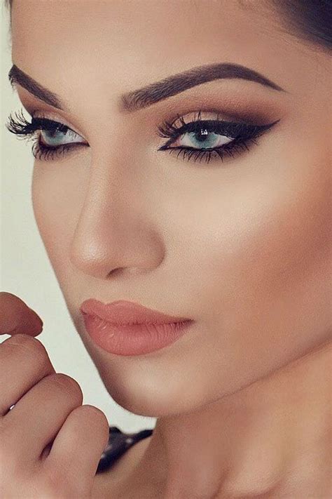 Awesome Eye Makeup For Party Tips And Tricks How To Apply Cat Eye