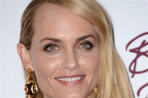 Amber Valletta Goes Without Makeup, Proves That Supermodels Are Just ...