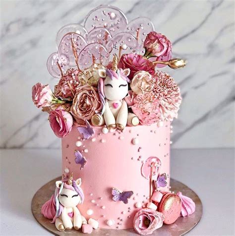 You can use any flavoured cake you like. 10 Beautiful Unicorn Cake Designs | Unicorn cake design ...