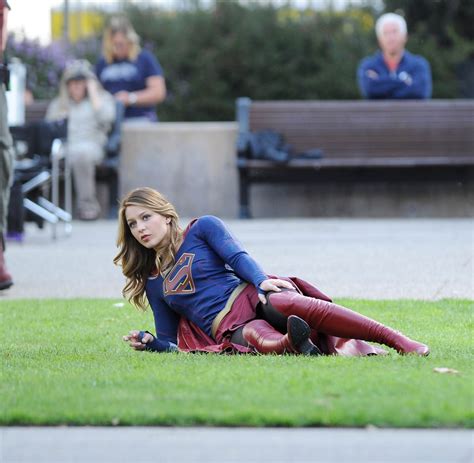 Melissa Benoist On The Set Of Supergirl 11 Gotceleb