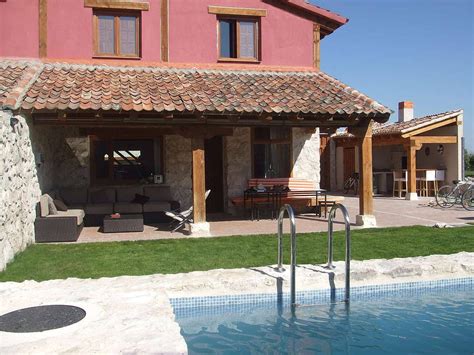 De 2 habitaciones, muy cerca de los lugares de ocio y de todos los servicios. Apartamentos, casas y villas para alquilar en Adrados - Segovia. Con opiniones de otros viajeros ...