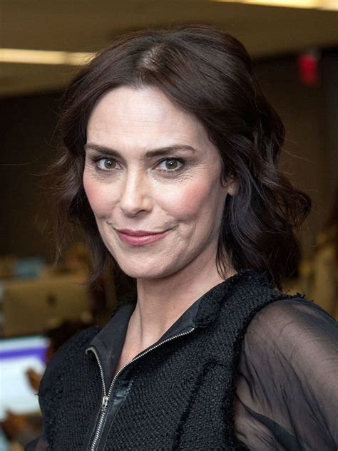 Michelle Forbes. 