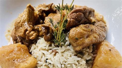 Nigel Spence From Jamaica Mom S Recipe For Brown Stewed Chicken