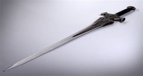 Dragon Age With Images Fantasy Sword Sword Blades Sword