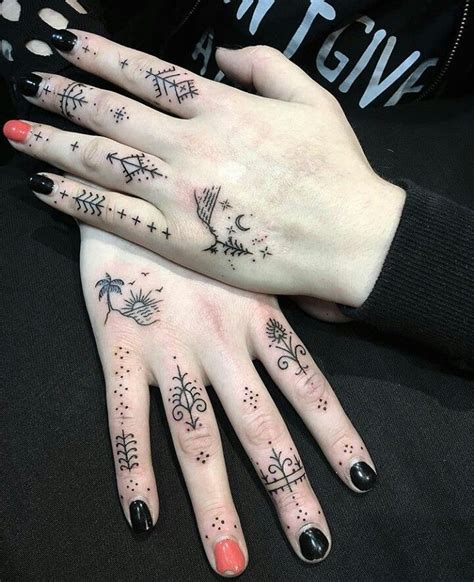 Hand Tattoos Tatuaż Na Palcu Tatuaże Tatuaż