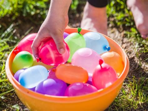 10 Juegos Con Agua En Casa Para Terminar Empapados Y Felices Actitudfem