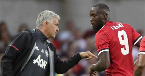 Link xem bóng đá trực tuyến. Mourinho tuyên bố về ngôi sao "không thể đụng đến" ở M.U ...