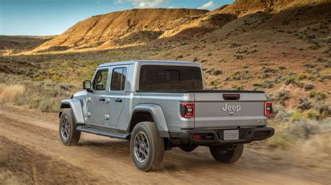 2021 Jeep Gladiator Specs Price Performance And Pictures Automotive
